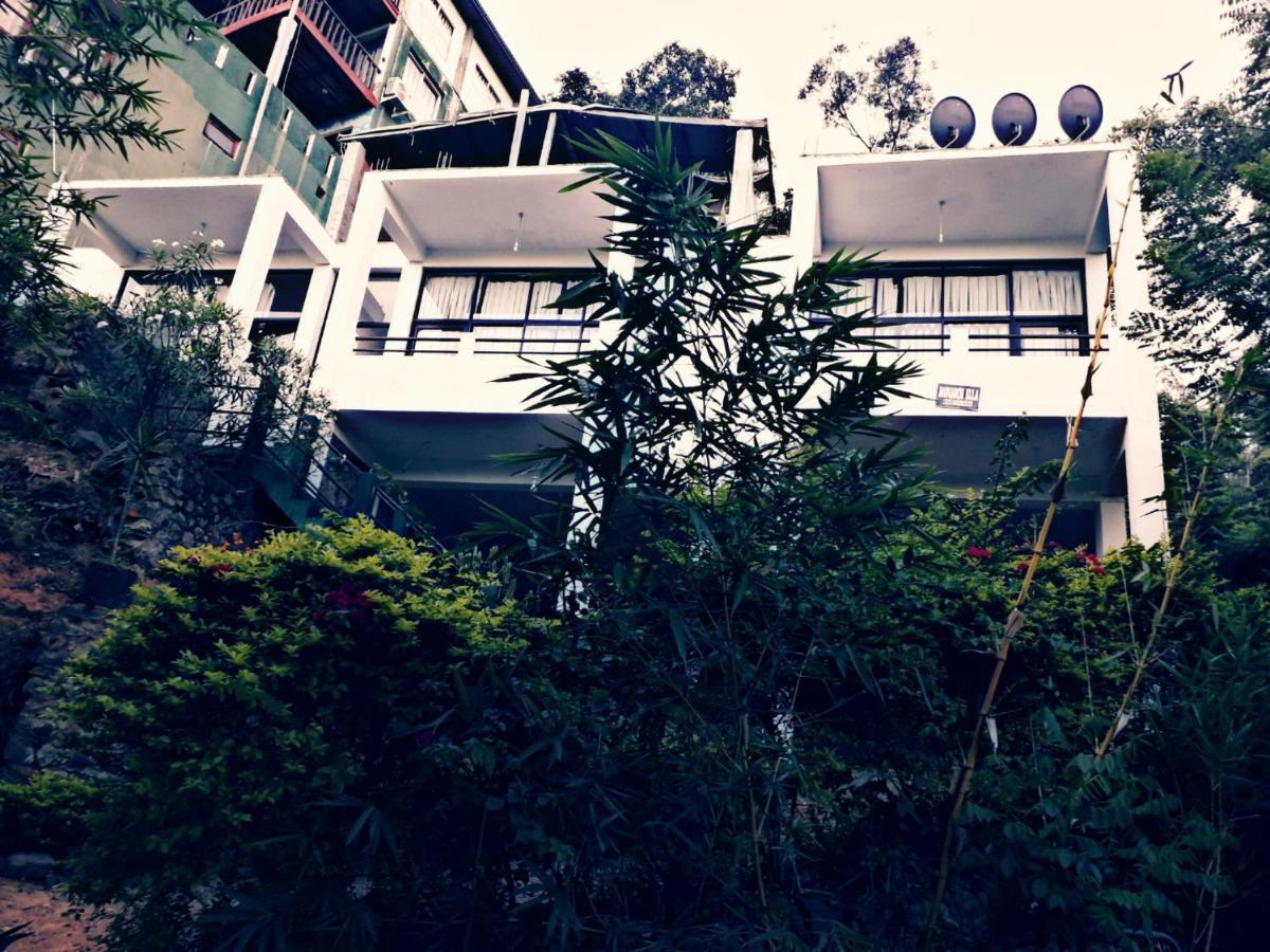Hotel Monarch Ella Esterno foto